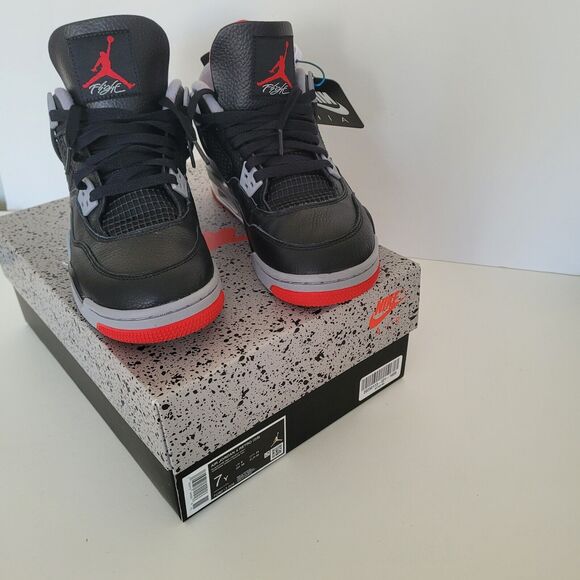 Air Jordan 4 Bred Retro Reimagined Black Cement Grey Fire Red Size 6 7Y New